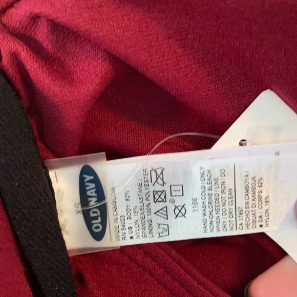 NWT, Old Navy tankini length bathing suit top - Picture 6 of 8